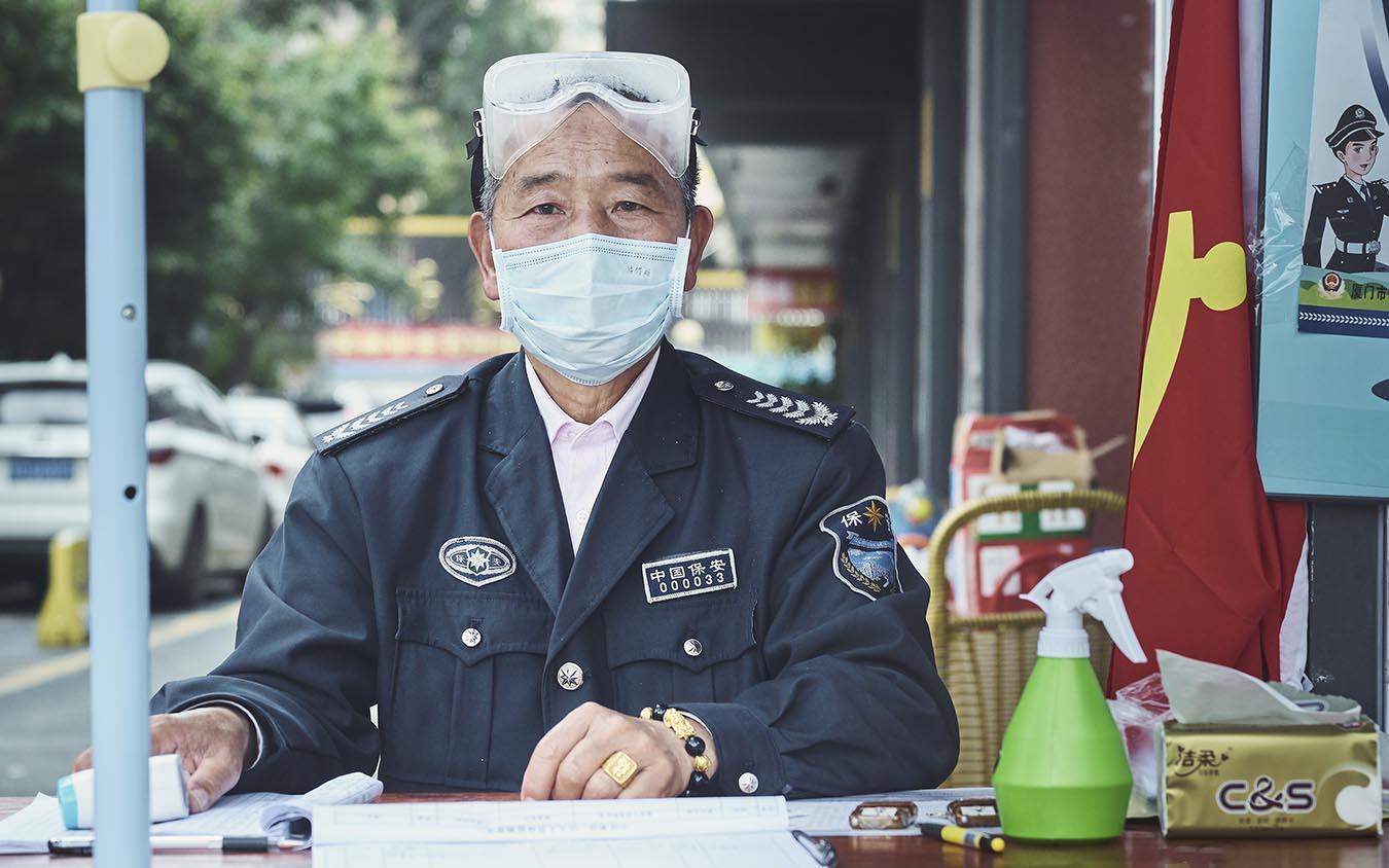 Fotógrafo comercial Madrid - Luis Gómez en China, VigilanteCovid19